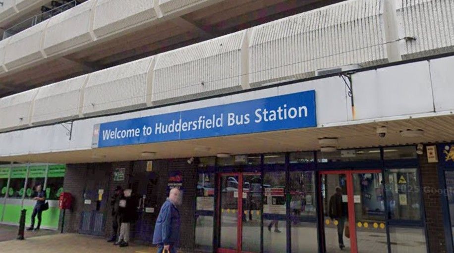 Huddersfield bus station entrance. Airport Taxi Huddersfield.